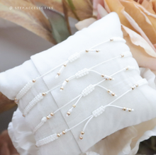 將圖片載入圖庫檢視器 White Hand strap set / piece with Natural stone and glass beads < 4 styles >