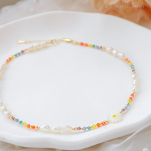 將圖片載入圖庫檢視器 Shell Flower Choker with Freshwater Pearls and Glass Beads <3 colors>