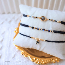 將圖片載入圖庫檢視器 H750 赫磁石 Black Hand strap set / piece with Square Natural stone and glass beads < 3 styles >