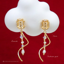 將圖片載入圖庫檢視器 Christmas Vintage Rose earrings with freshwater pearls and Swarovski