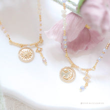 將圖片載入圖庫檢視器 J245 & J256 Sun and Moon Choker with Freshwater pearls and glass beads <2 colors>