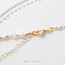 將圖片載入圖庫檢視器 J239- 2 ways bell Choker with Freshwater pearls and glass beads