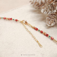 將圖片載入圖庫檢視器 J240 Choker with Czech glass beads and shell pendant