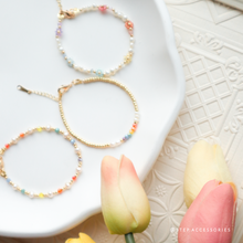 將圖片載入圖庫檢視器 Rainbow Bracelet with Freshwater pearls and glass beads <3 styles>