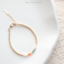 將圖片載入圖庫檢視器 Rainbow Bracelet with Freshwater pearls and glass beads <3 styles>