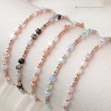 將圖片載入圖庫檢視器 Edge cut glass beads Handstrap with Japanese glass beads <5 colors>