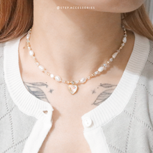將圖片載入圖庫檢視器 Double Heart Pendant Choker with Freshwater pearls and glass beads