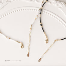 將圖片載入圖庫檢視器 Three Pendants Choker with glass beads and Japanese glass beads <2 colors>