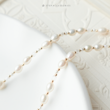 將圖片載入圖庫檢視器 Freshwater pearls Choker with Czech glass beads and Shell heart Pendant with Zircon