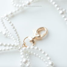 將圖片載入圖庫檢視器 Glass pearls Ribbon Keychain/Phonestrap accessories