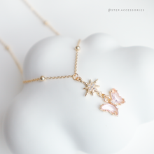 將圖片載入圖庫檢視器 Butterfly in the sky - Necklace with Glass pendant and Zircon Star