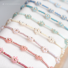 將圖片載入圖庫檢視器 Japanese glass beads flowers bracelet < 14 colors >