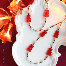 將圖片載入圖庫檢視器 P063 Christmas Phonestrap with Swarovski, glass beads and Freshwater pearls