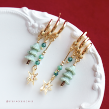 將圖片載入圖庫檢視器 Christmas tree earrings with Swarovski and Czech glass beads<3 colors>