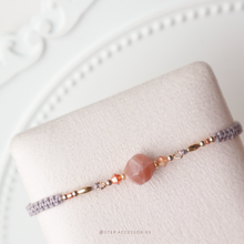 將圖片載入圖庫檢視器 Natural stone hand strap with Swarovski and rice shaped gold beads <16 colors>