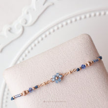 將圖片載入圖庫檢視器 Japanese glass beads Flower with Swarovski Hand strap <15 colors>