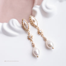 將圖片載入圖庫檢視器 Shell with Stars Earrings with Freshwater pearls