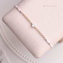 將圖片載入圖庫檢視器 Zircon Hand strap with Gold Chain and Japanese glass beads <9 colors>