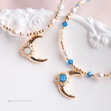 將圖片載入圖庫檢視器 Opal Moon Choker with Freshwater pearls and Swarovski <2 colors>