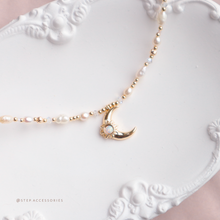 將圖片載入圖庫檢視器 Opal Moon Choker with Freshwater pearls and Swarovski <2 colors>