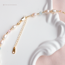 將圖片載入圖庫檢視器 J276-Zircon Unicorn Choker with Pastel Swarovski and Freshwater pearls