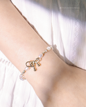 將圖片載入圖庫檢視器 Ribbon bracelet with Freshwater pearls and Swarovski <2 colors>