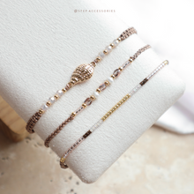 將圖片載入圖庫檢視器 Shell Handstrap set with Freshwater pearls and Czech glass beads