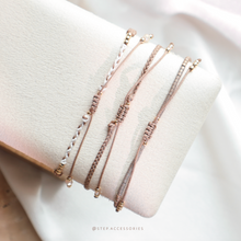 將圖片載入圖庫檢視器 Shell Handstrap set with Freshwater pearls and Czech glass beads