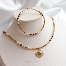 將圖片載入圖庫檢視器 **虎眼石**增加勇氣,自信,決斷力,財富運~Ethnic Pendant Choker with Natural stone and Japanese glass beads/Ethnic Natural stone Bracelet