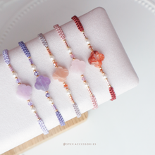 將圖片載入圖庫檢視器 Flower Natural stone Hand strap with glass pearls and Swarovski <red,pink,dusty,purple,lavender>