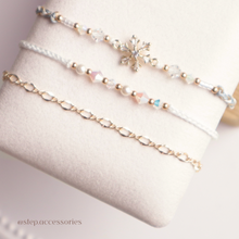 將圖片載入圖庫檢視器 Christmas White Snowflake Hand strap piece/set with Swarovski and glass pearls