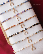 將圖片載入圖庫檢視器 *Lucky幸運馬碲鐵*Zircon Horseshoe Lucky Hand strap with Natural stone and glass pearls <13 colors>