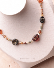 將圖片載入圖庫檢視器 Czech glass beads Brown choker with Resin beads