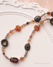 將圖片載入圖庫檢視器 Czech glass beads Brown choker with Resin beads