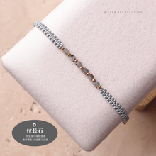 將圖片載入圖庫檢視器 Little square Natural stone hand strap with Japanese glass beads <black/gray/white>