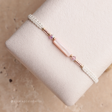 將圖片載入圖庫檢視器 Long Natural stone Hand strap with Japanese glass beads <red, tulip, pink, green>