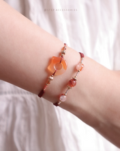 將圖片載入圖庫檢視器 ₍^. .^₎⟆ Natural stone Cat Peace Buckle Hand strap with Swarovski and Japanese glass beads<2 colors>