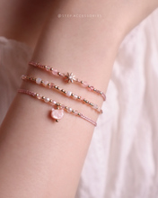 將圖片載入圖庫檢視器 ≽^• ˕ •^≼ Shell Cat Swarovski Hand strap with Glass Pearls and Japanese glass beads<4 colors>