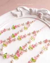 將圖片載入圖庫檢視器 ✧🌷Tulip glass beads Phone strap with Freshwater pearls🌷✧