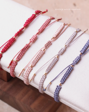 將圖片載入圖庫檢視器 Carving beads Hand strap with Japanese glass beads <red. tulip. pink. dusty. purple>