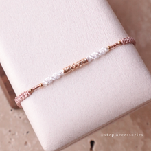 將圖片載入圖庫檢視器 Carving beads Hand strap with Japanese glass beads <red. tulip. pink. dusty. purple>