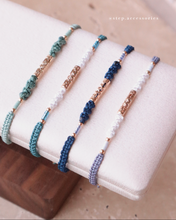 將圖片載入圖庫檢視器 Carving beads Hand strap with Japanese glass beads <green. lake. navy. blue>