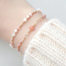 將圖片載入圖庫檢視器 Faceted Square Natural stone Hand strap with gold chain and glass beads <13 colors>