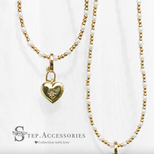 將圖片載入圖庫檢視器 J034 - Copper Plated 18K gold heart with Zircon pendant with Japanese glass beads choker necklace