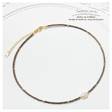 將圖片載入圖庫檢視器 Brown/ Khaki Japanese glass beads with Freshwater pearls Choker/ Necklace < 3 styles >