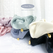 將圖片載入圖庫檢視器 Hair Tie with Shine fabric and gold medal <6 colors>