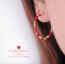 將圖片載入圖庫檢視器 D118-D119 New Year ear hoops with Czech glass beads & Japanese glass beads <2 styles>