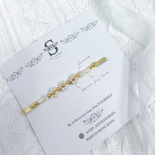 將圖片載入圖庫檢視器 White hair clips with Japanese glass beads < 3 styles >