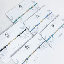 將圖片載入圖庫檢視器 Freshwater pearls & Swarovski hand strap < 10 colors >