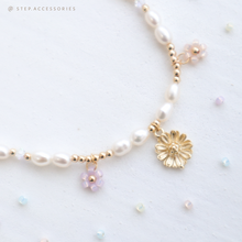 將圖片載入圖庫檢視器 J217 Flowers choker with freshwater pearls and Swarovski
